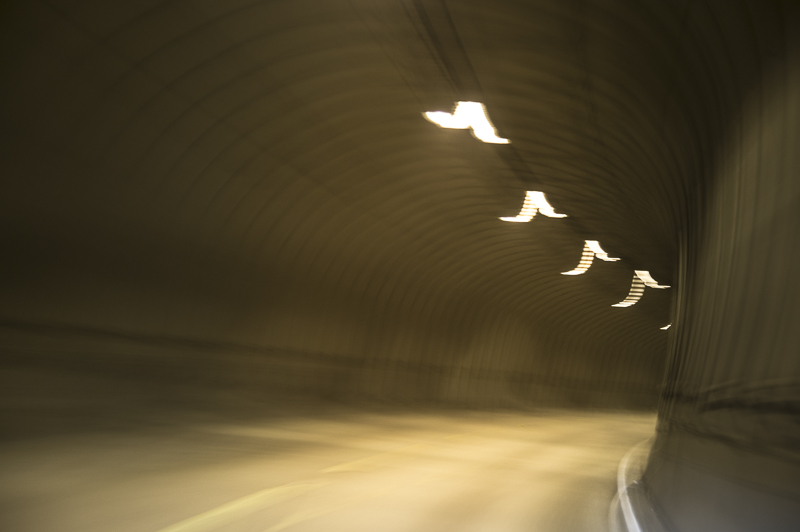 Passages 03 - lumière traversante, photographie fine art - cbaud